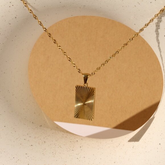 14K Gold Filled Sun Dial Bar Necklace - Picture 3 of 4